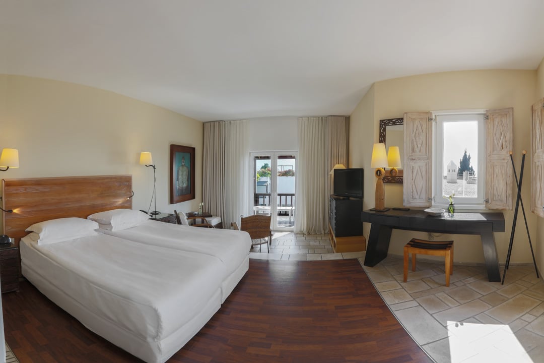 Deluxe Room With Garden View_2-1