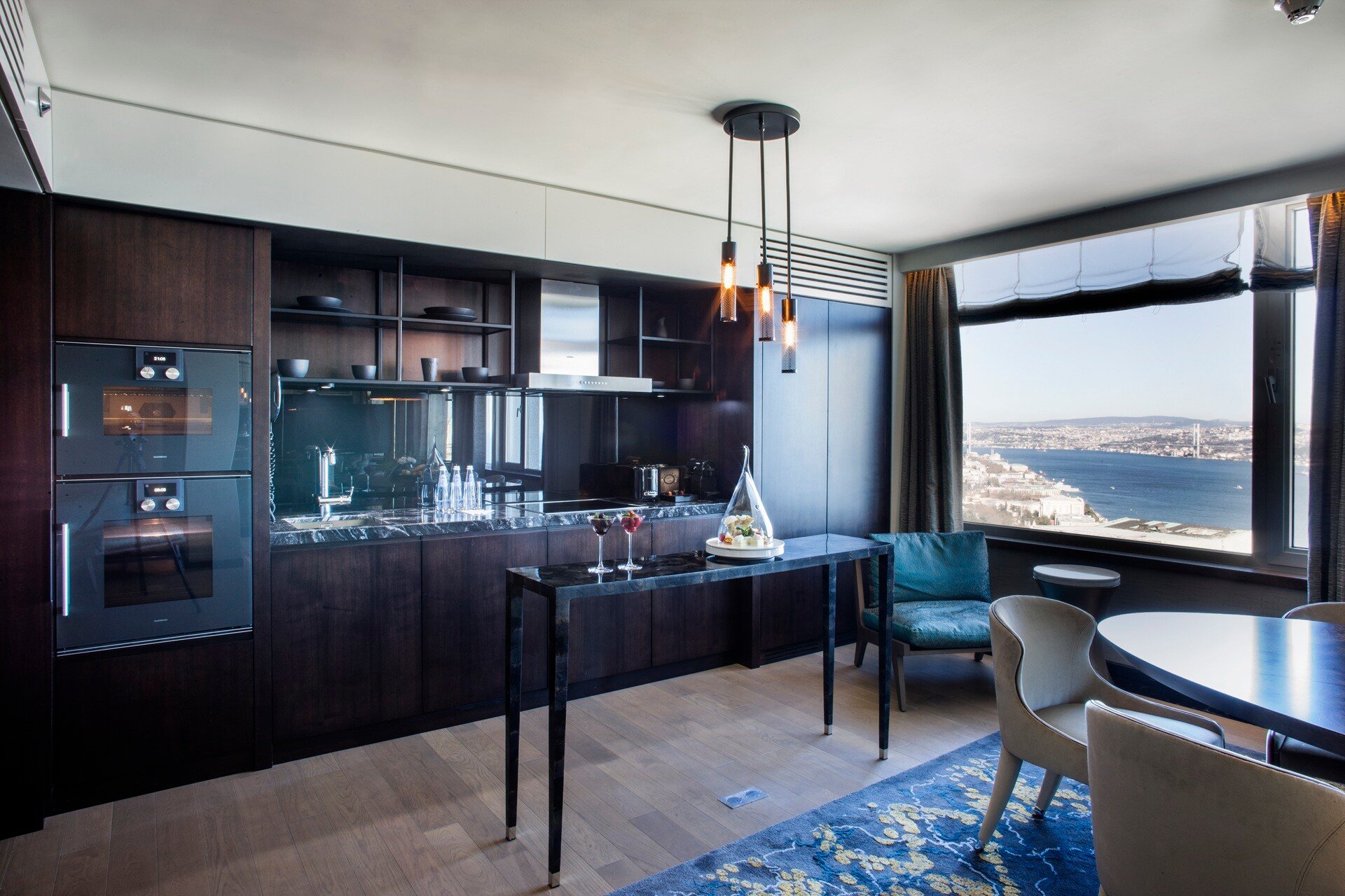 Pre.Suite_4