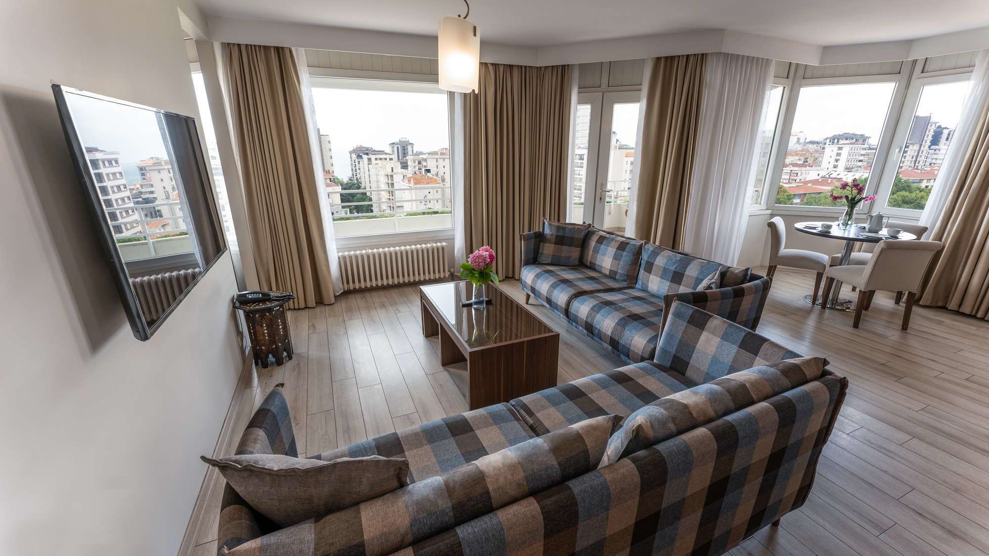 The Marmara Suadiye 1+1 Salon