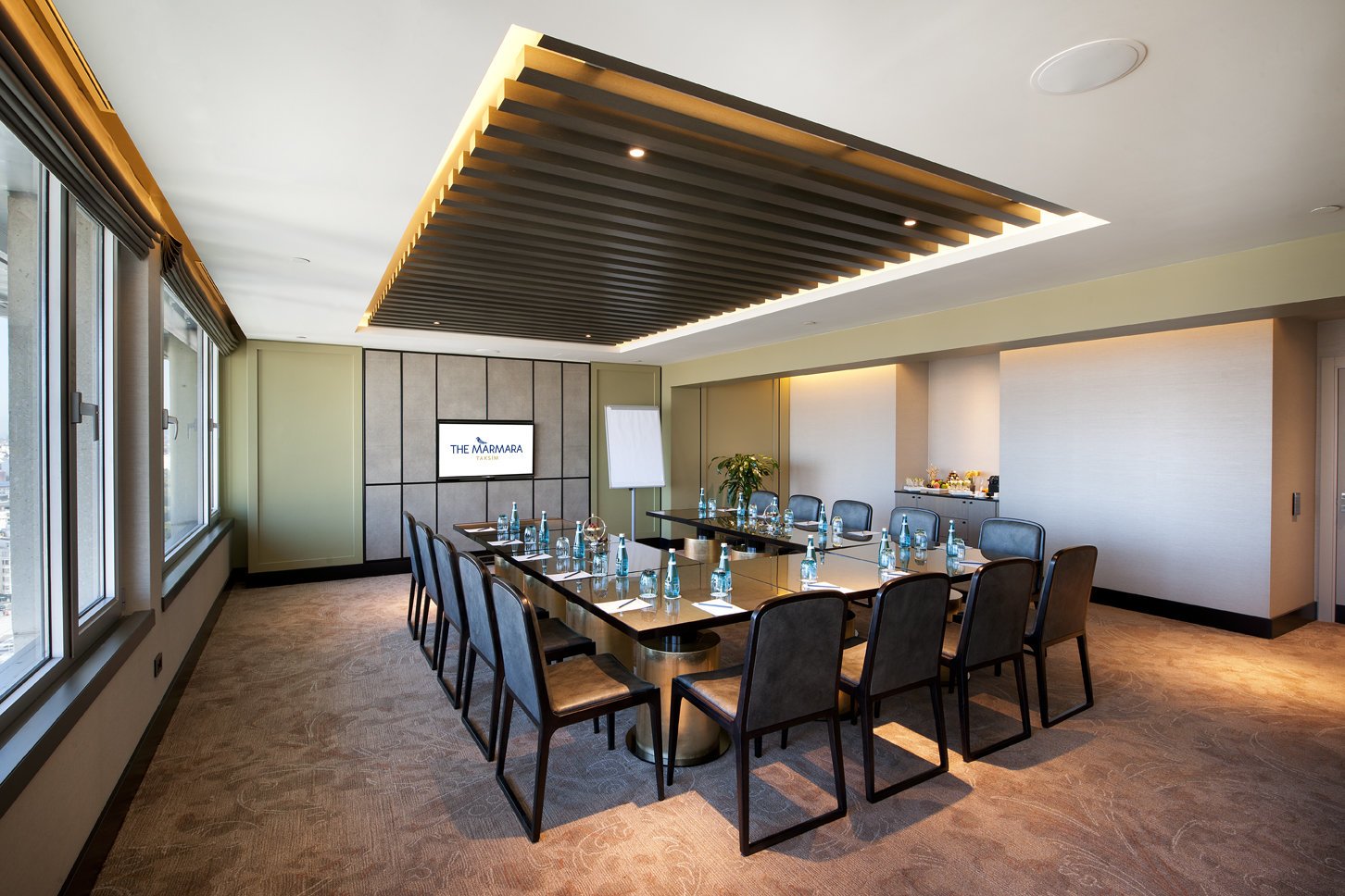 CLUB MEETING ROOM 2