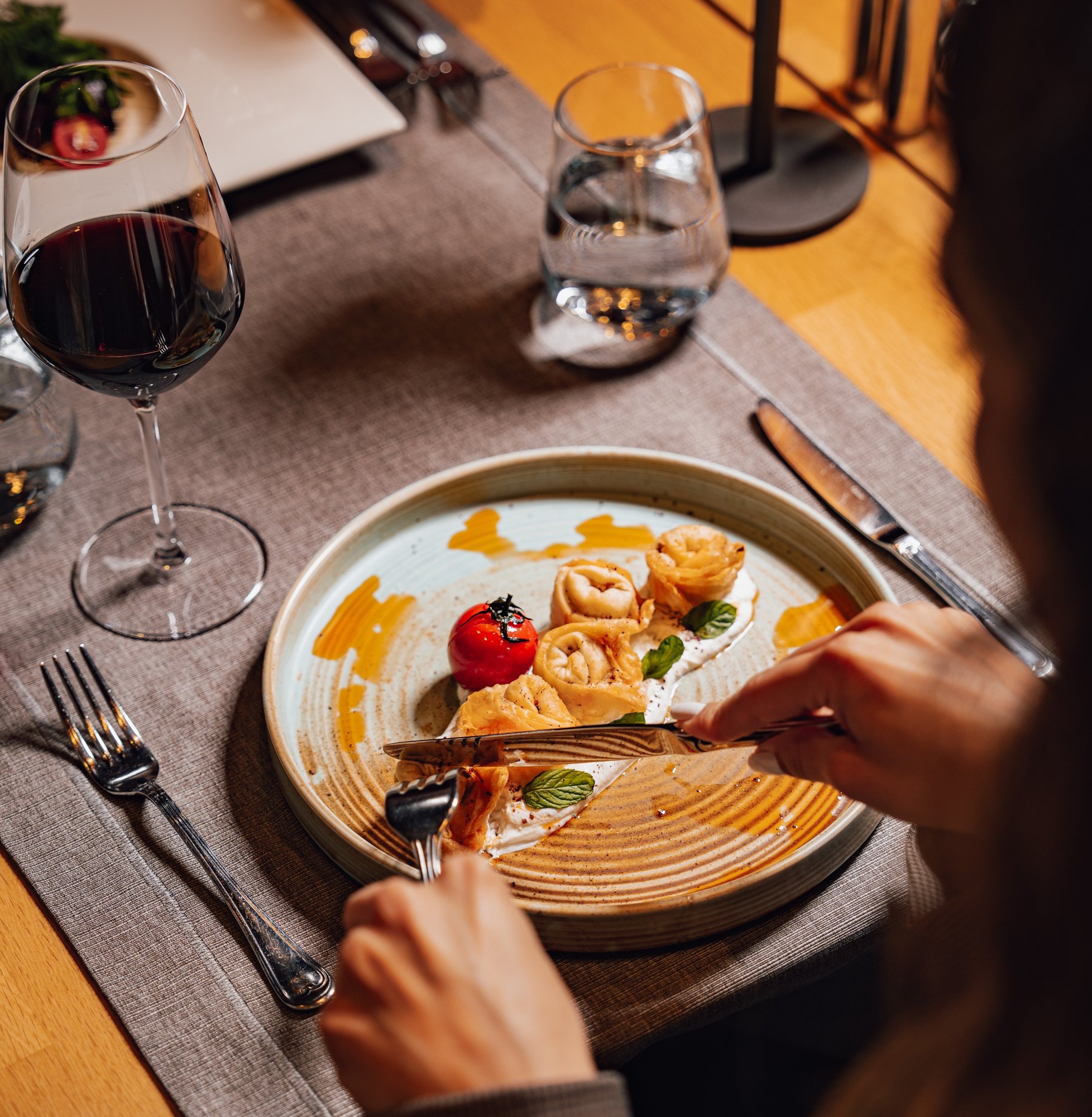 Pera 77 Dining