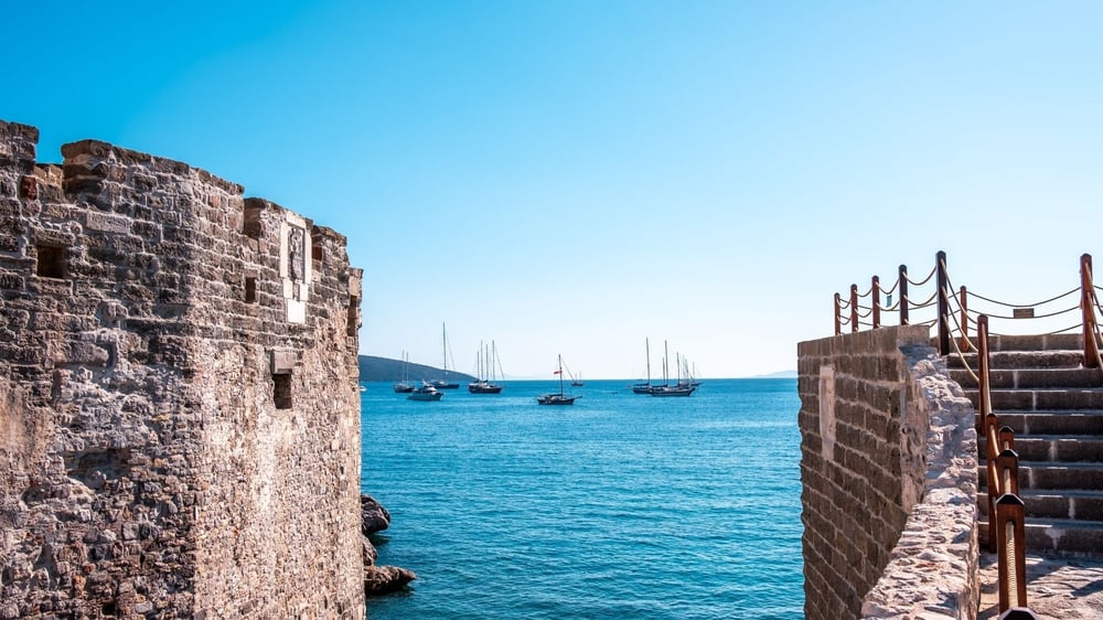 Sailing Routes Around Bodrum: Islands and Bays Worth Docking