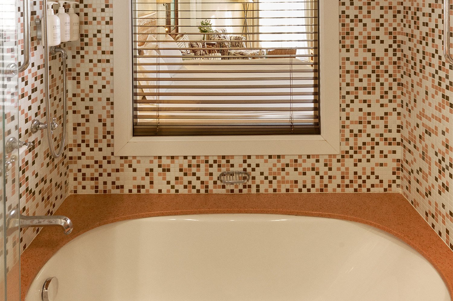 the-marmara-bodrum-corner-suite-card5