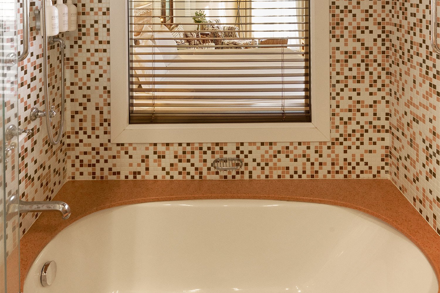 the-marmara-bodrum-deluxe-garden-view-room-card4