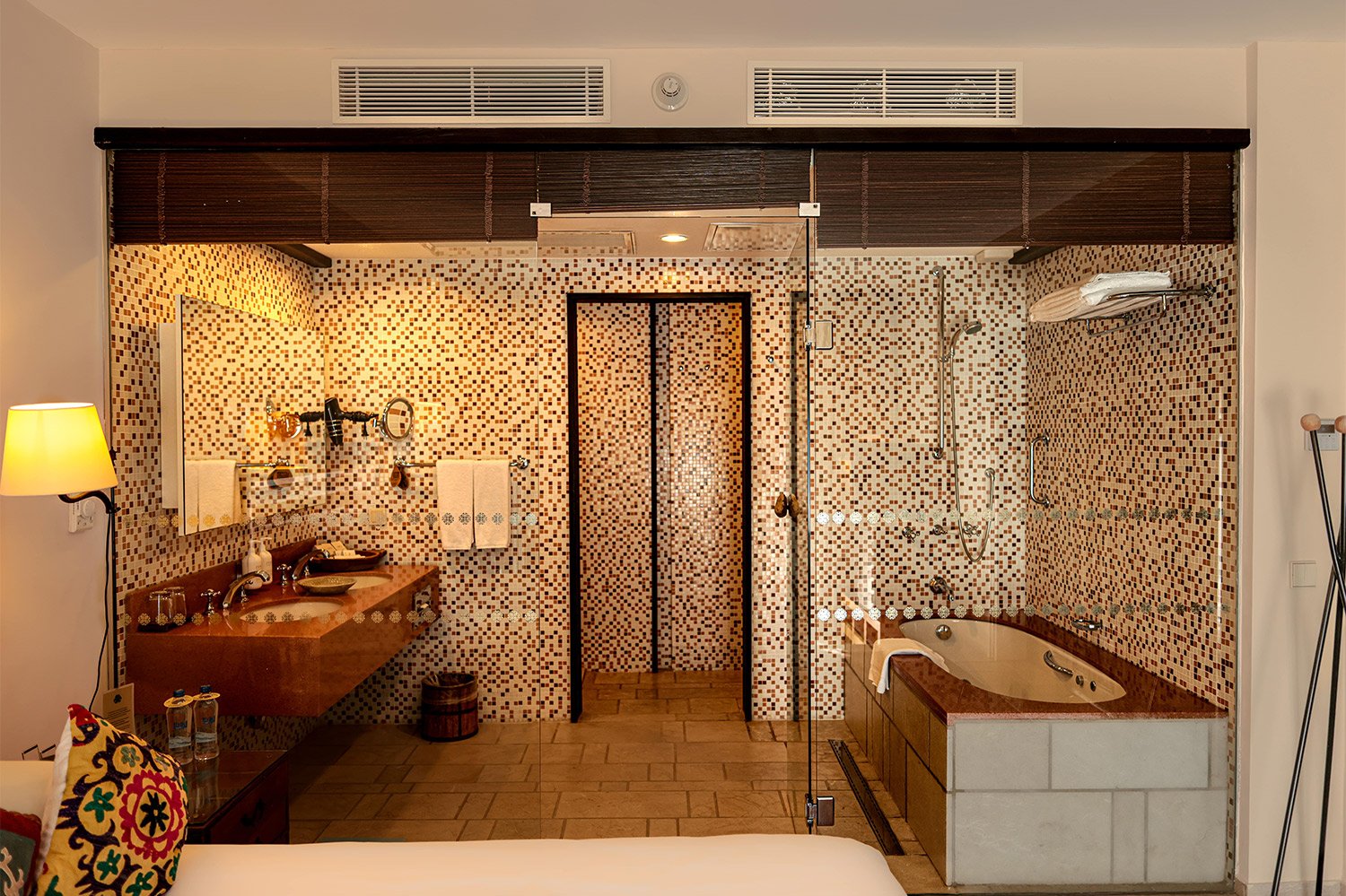 the-marmara-bodrum-dolce-vita-suite-card3