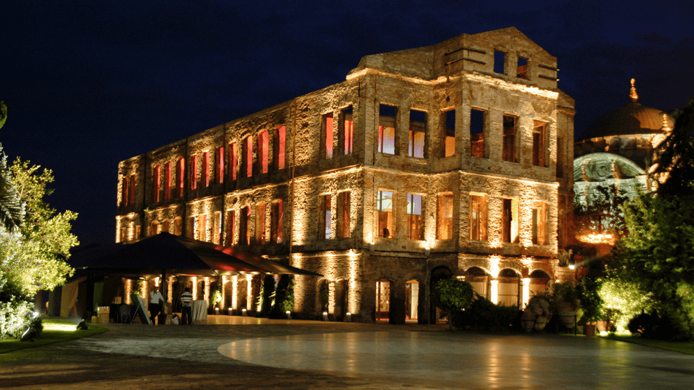 Esma Sultan’da Boğaz Kıyısında Marka Lansmanı ve Kurumsal Davet Planlama Rehberi