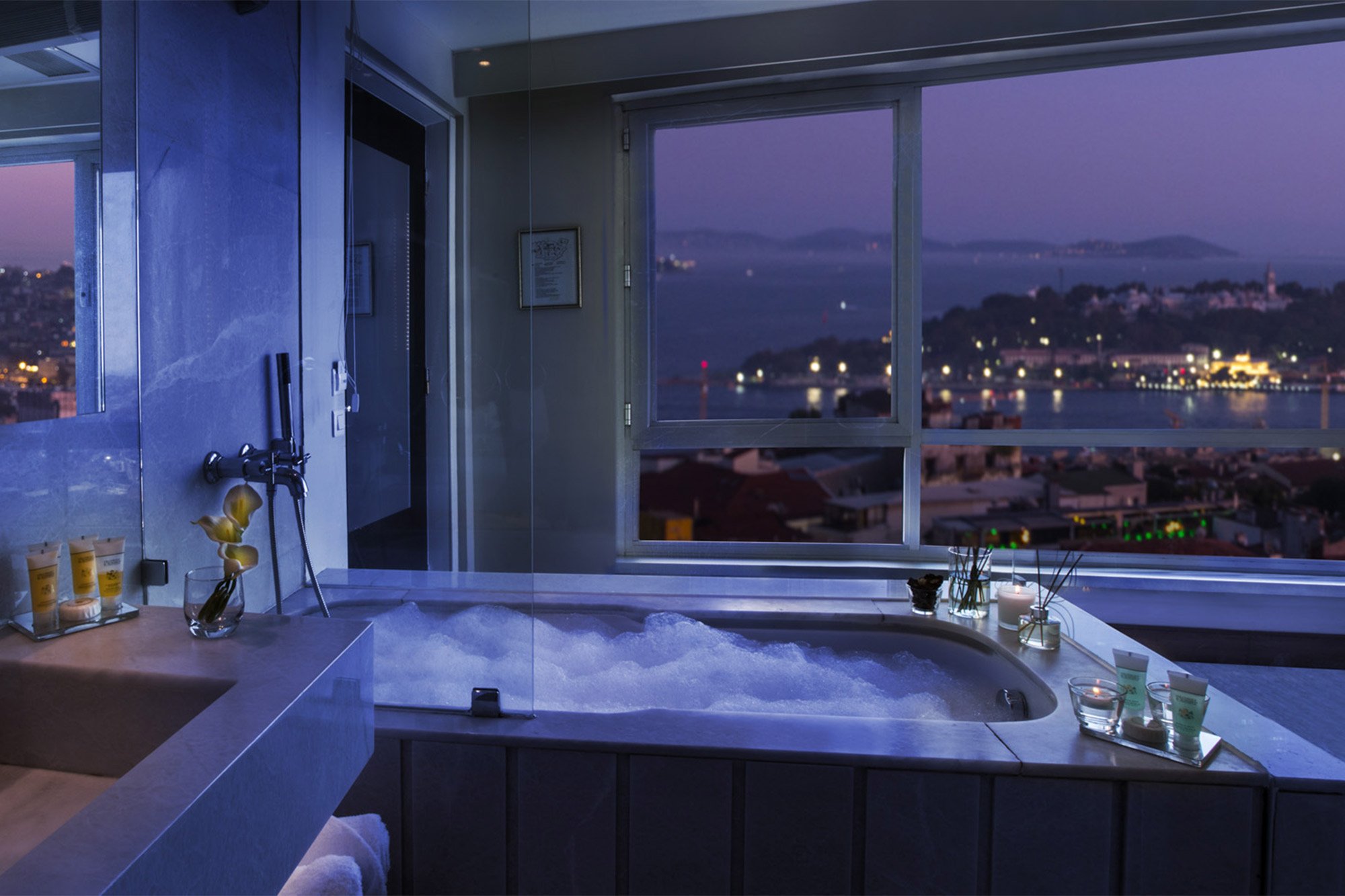 the-marmara-pera-bogaz-manzarali-suit-galeri4