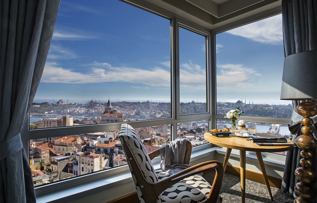 the-marmara-pera-superior-deniz-manzarali-oda-list-card
