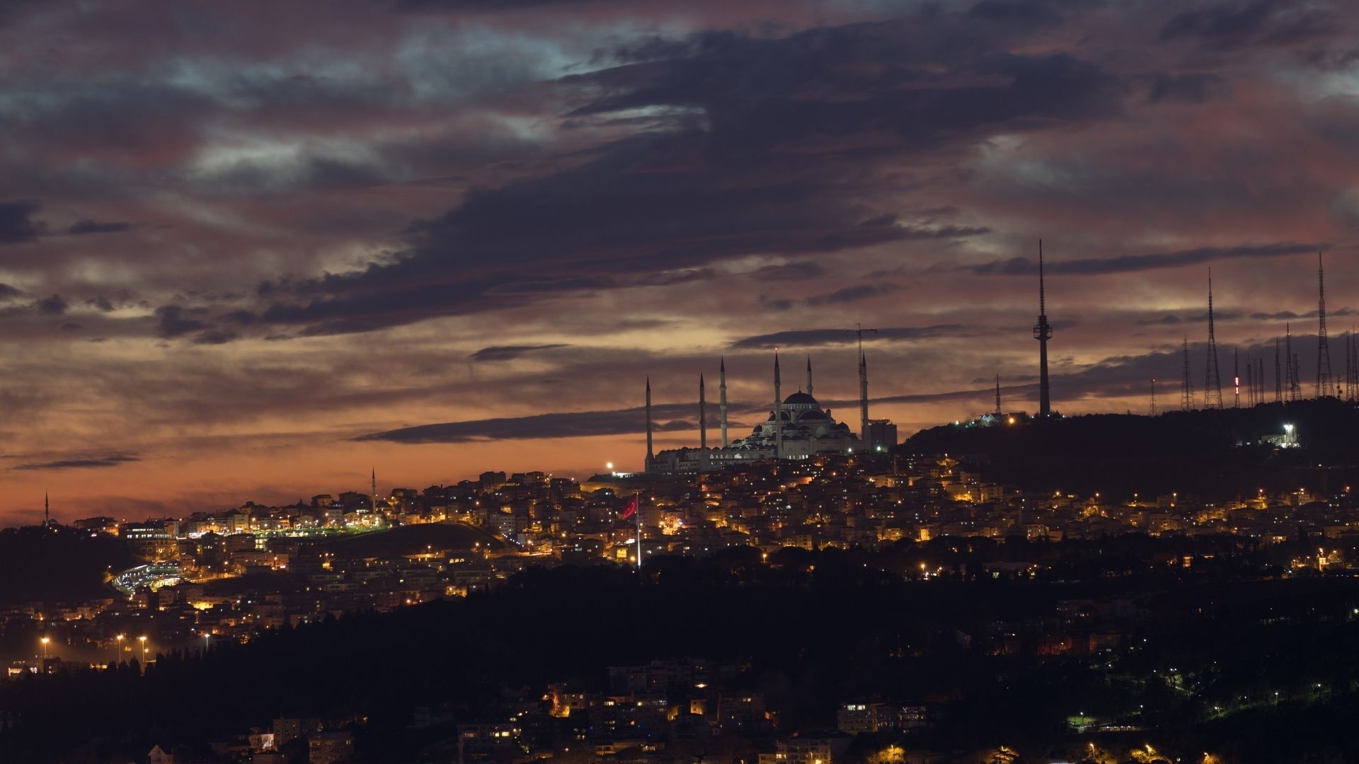 Restaurants in Çamlıca: Where to Eat With Stunning Views of Istanbul