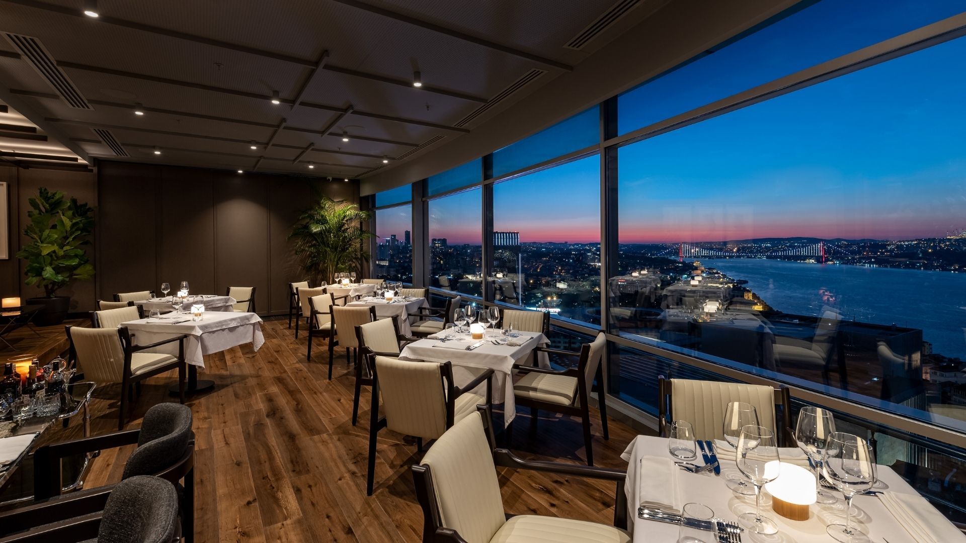 İstanbul Manzaralı En İyi Restoranlar: Lezzet ve Seyir Bir Arada