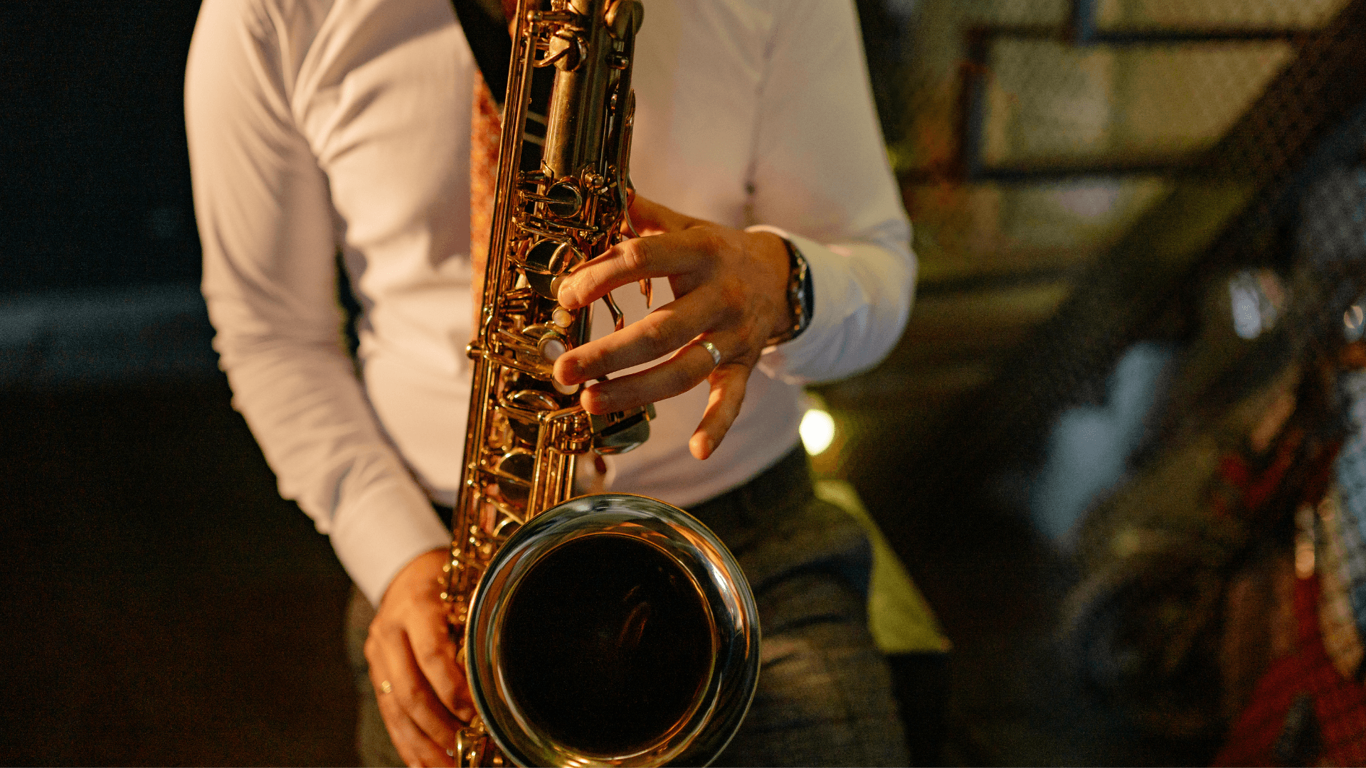 Evenings of Literature and Jazz in Pera: Historic Bookstores, Live Performances, and a Night Route
