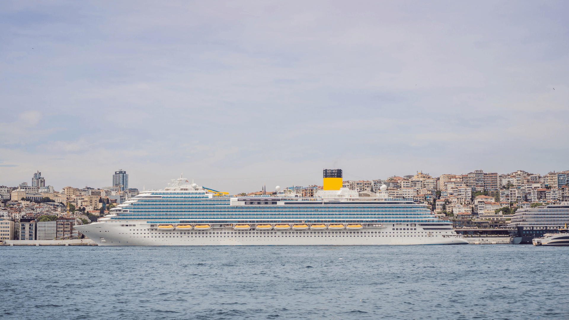 Galataport Evenings from Taksim: A Premium Route for Art, Design and Gastronomy