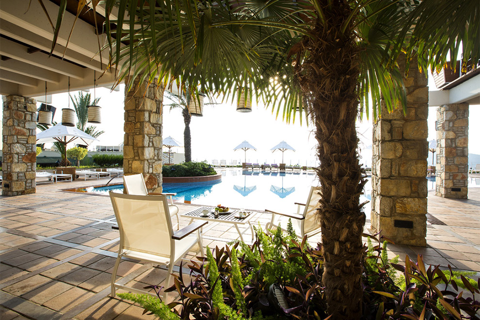 the-marmara-bodrum-spa-havuz-card2.jpg