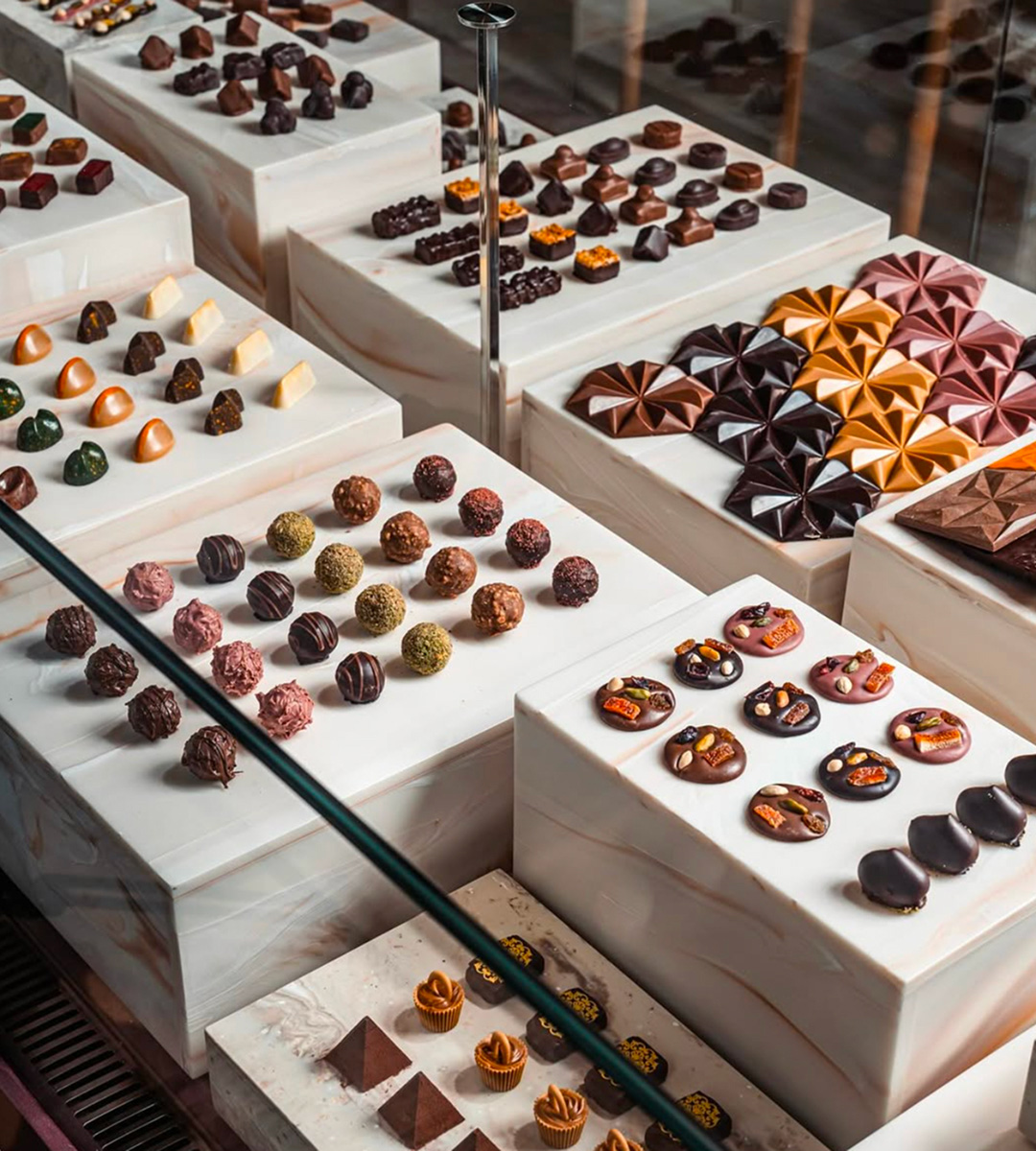 the-marmara-m-chocolate-card-d.jpg