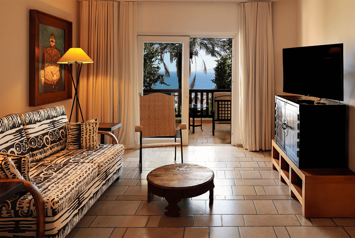 Enjoy a relaxing weekend with a minimum 2-nights stay arriving on Friday, departuring on Sunday.