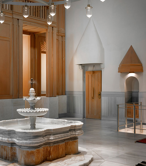 the-marmara-hotels-facilities-zeyrek-cinili-hamam-detail-galeri-d-2.jpg