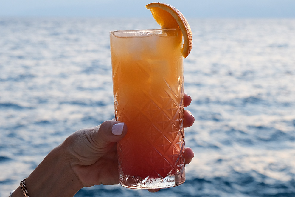 the-marmara-antalya-beach-bar-desktop-card-2.jpg