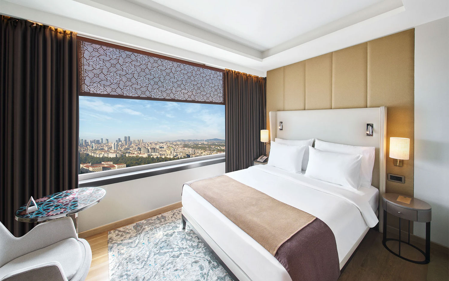 the-marmara-taksim-club-sehir-manzarali-oda-galeri2.jpg
