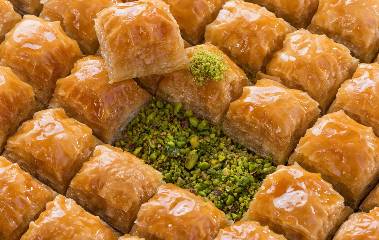 İstanbul’un En İyi Baklavaları: Tarihi Mekânlar ve Gerçek Lezzeti Anlamanın Yolları