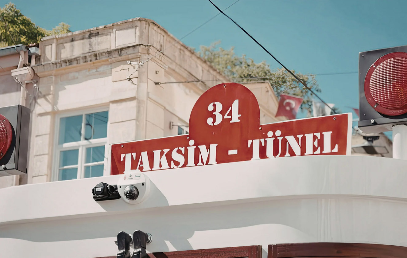 Sanatın Kalbi İstanbul'da Atıyor: Taksim ve Çevresinde Mart Ayı Kültür Rotası